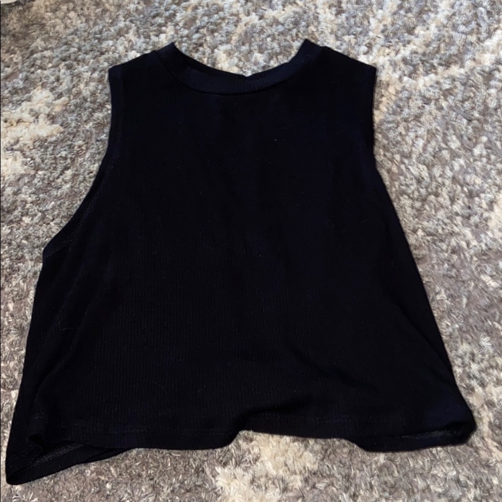 cropped flowy tank